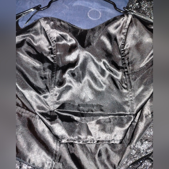 Fiesta Large strapless mermaid style formal dress - Picture 2 of 16